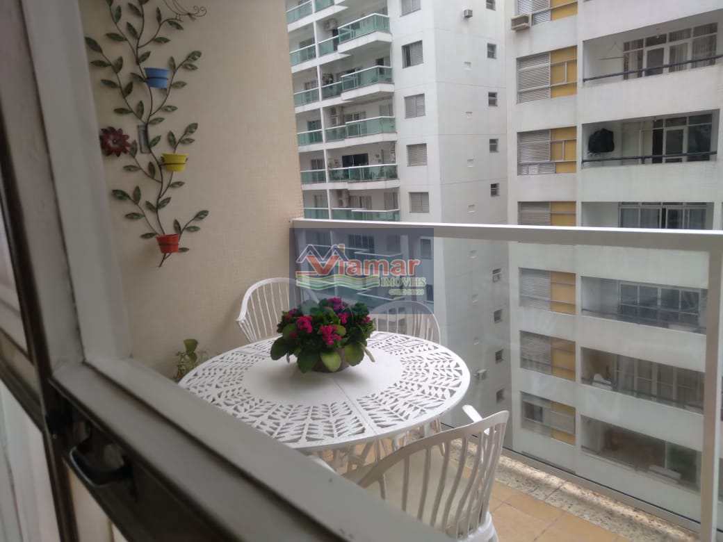 Apartamento à venda com 3 quartos, 180m² - Foto 7