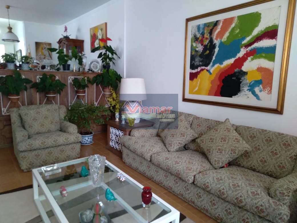 Apartamento à venda com 3 quartos, 180m² - Foto 1