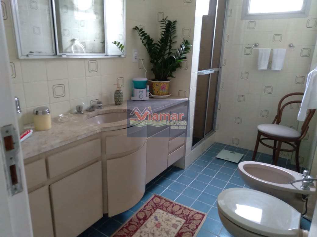 Apartamento à venda com 3 quartos, 180m² - Foto 16