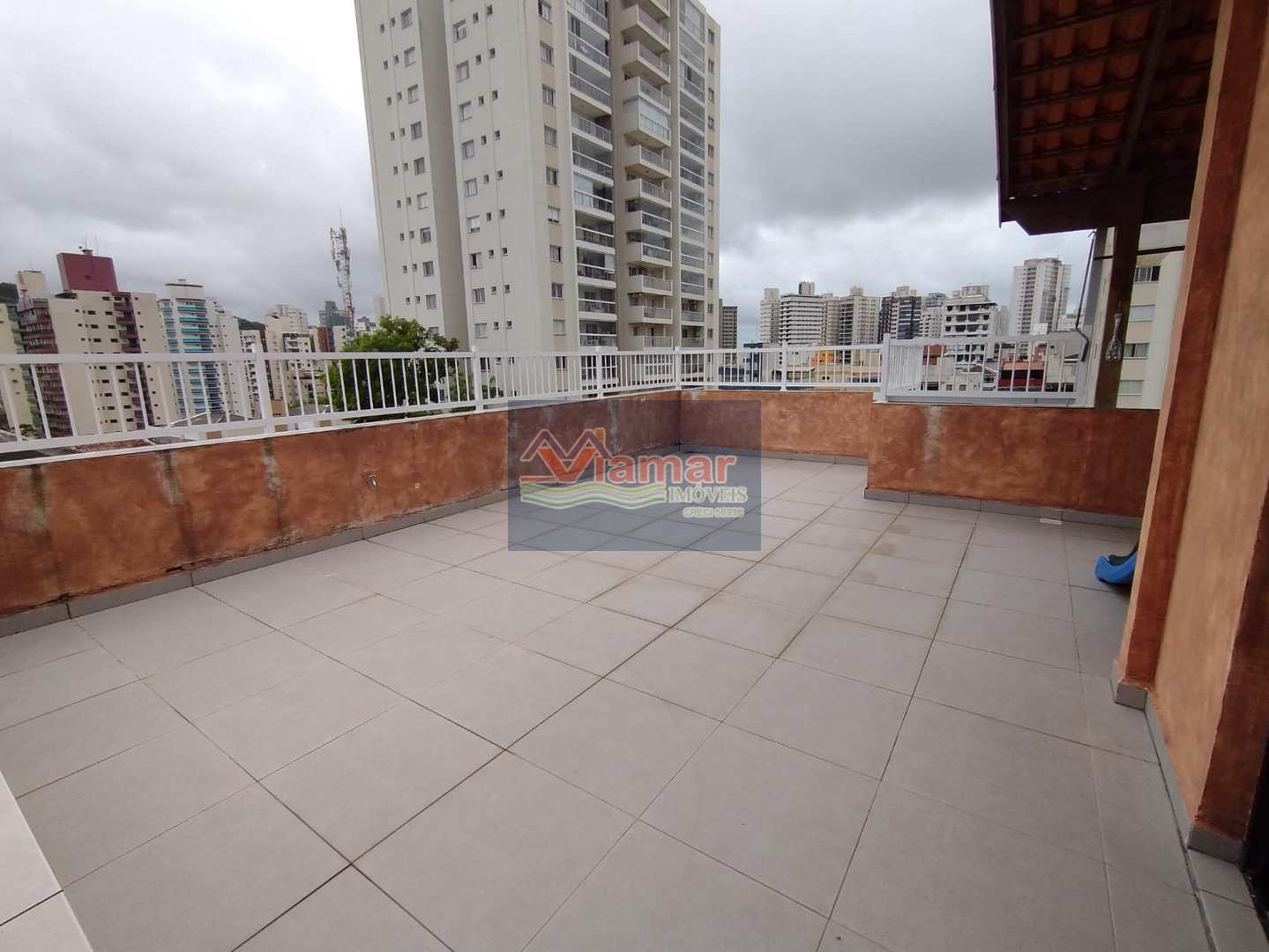 Cobertura à venda com 3 quartos, 180m² - Foto 1