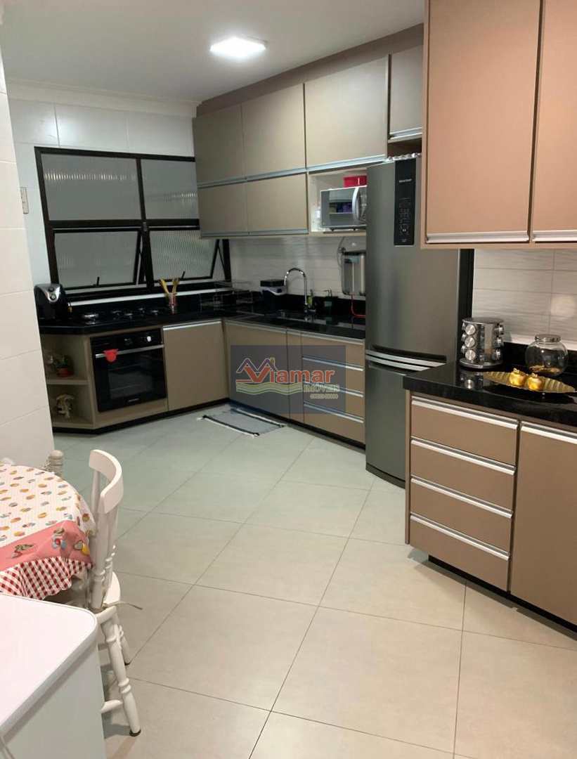 Apartamento à venda com 3 quartos, 145m² - Foto 6