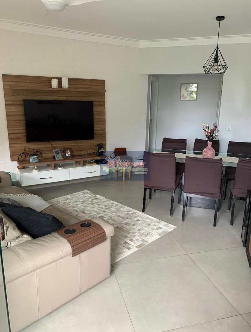 Apartamento à venda com 3 quartos, 145m² - Foto 3