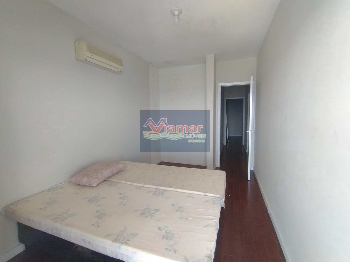 Apartamento à venda com 3 quartos, 117m² - Foto 13