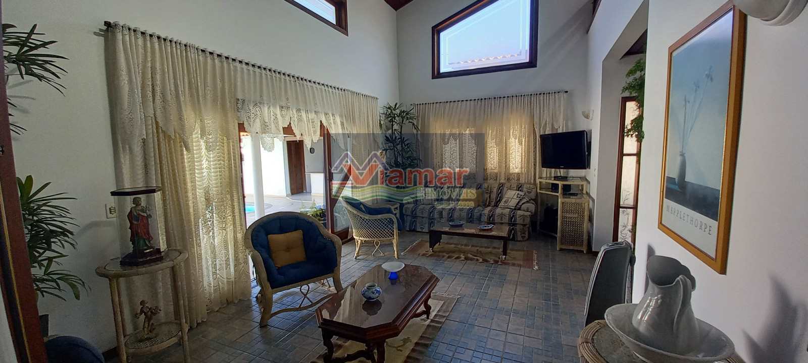 Casa à venda com 3 quartos, 250m² - Foto 9