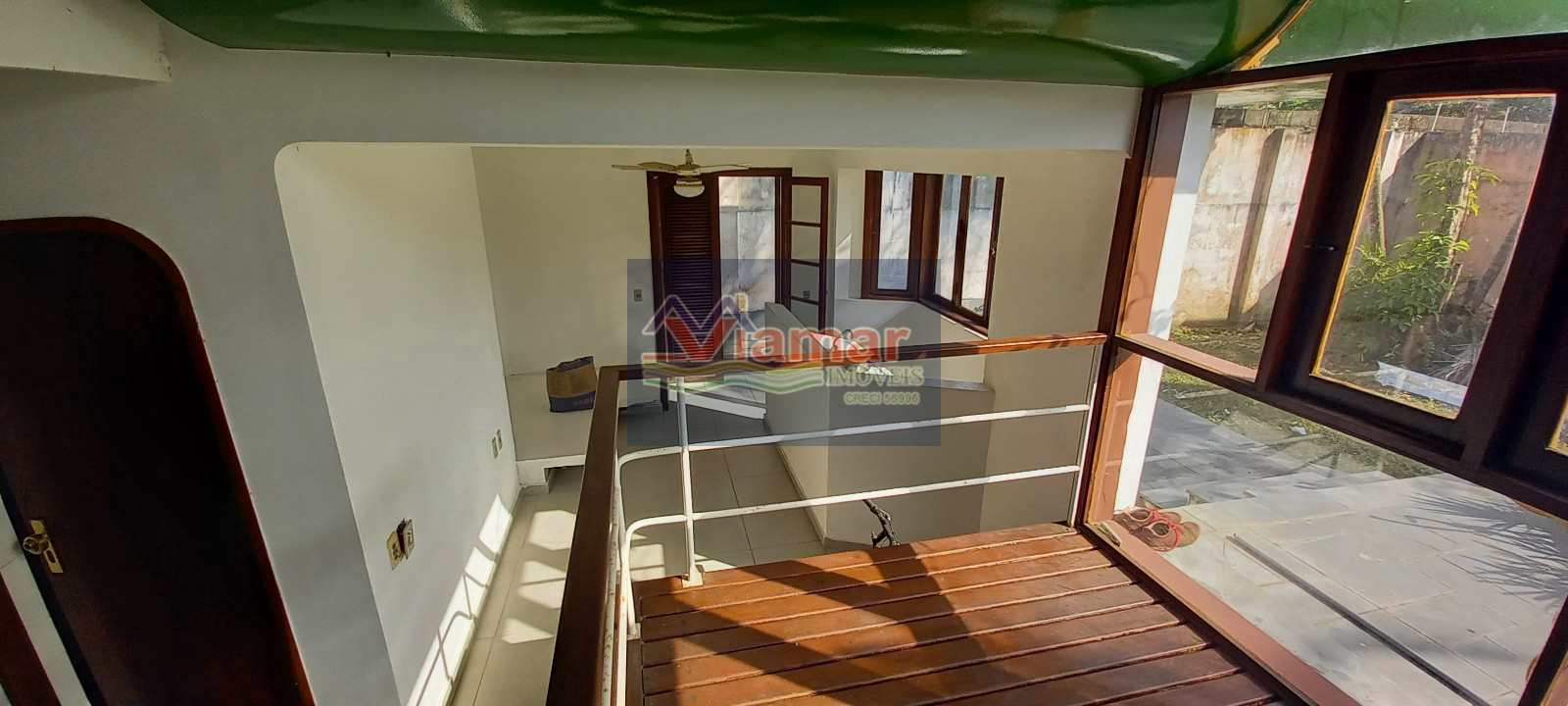 Casa à venda com 3 quartos, 240m² - Foto 3