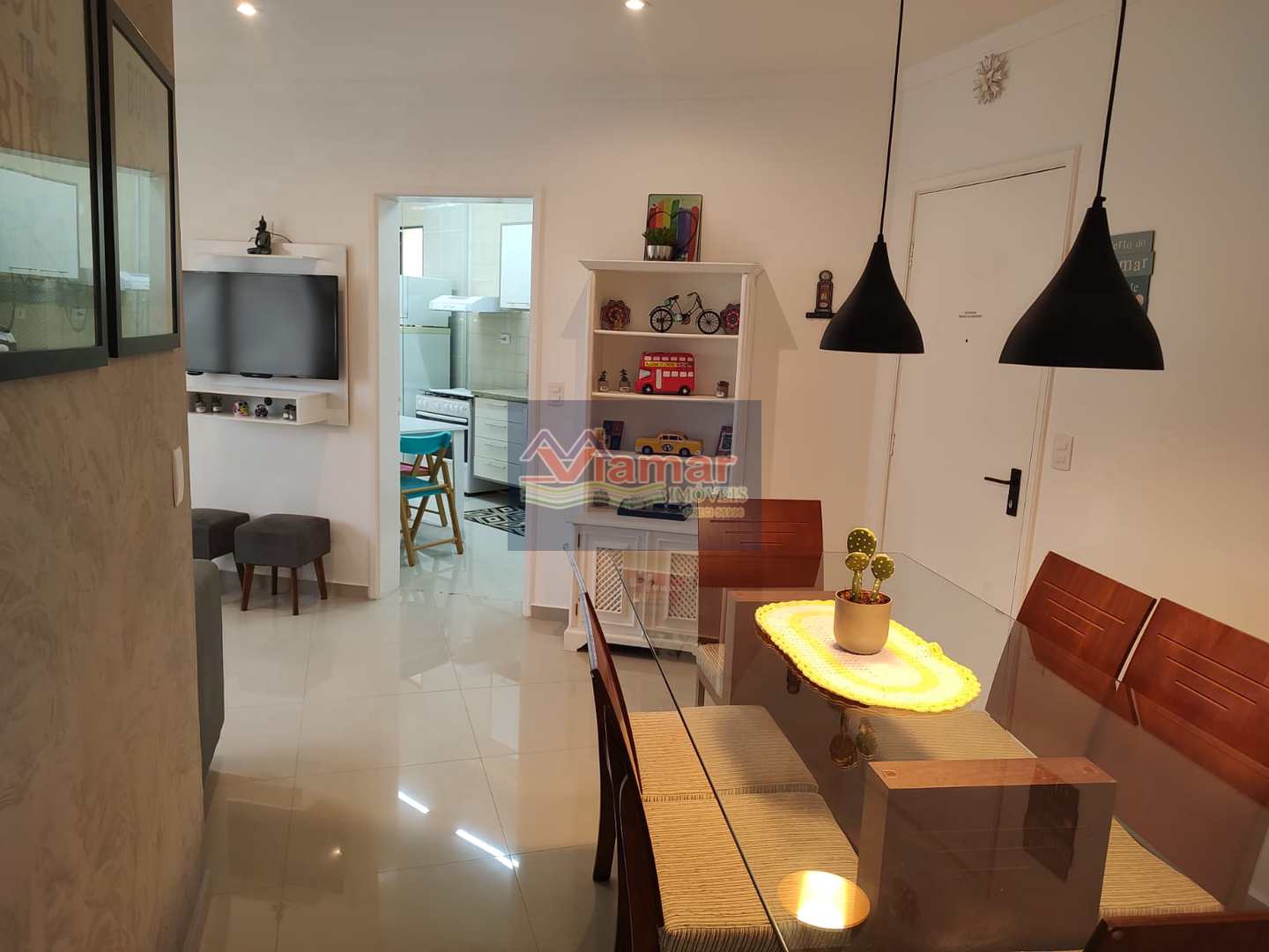 Apartamento à venda com 2 quartos, 77m² - Foto 3