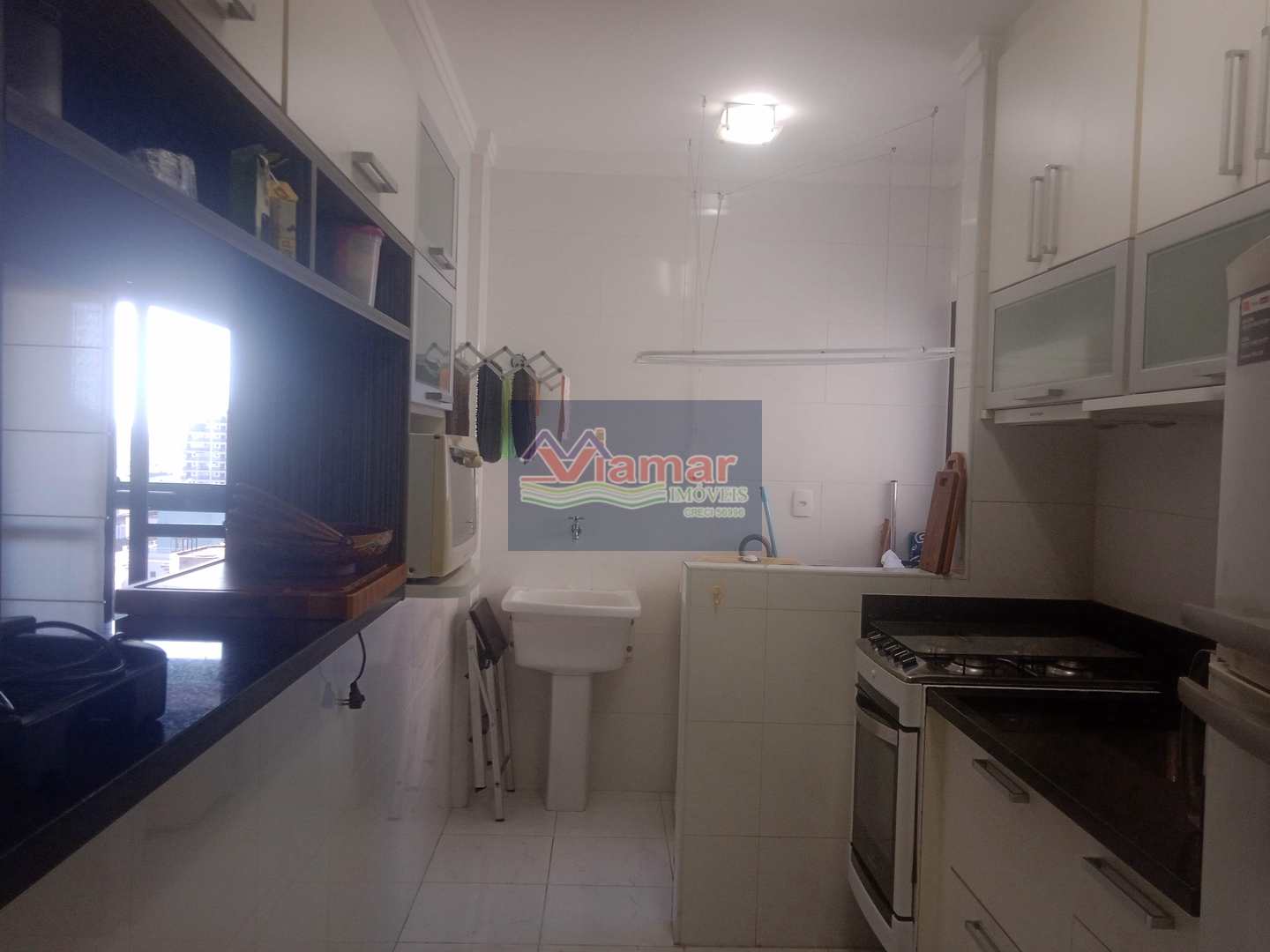 Apartamento à venda com 3 quartos, 77m² - Foto 4