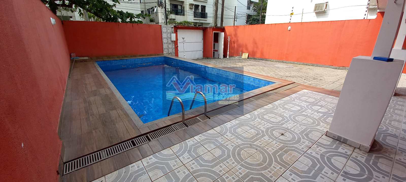 Casa à venda com 4 quartos, 170m² - Foto 2