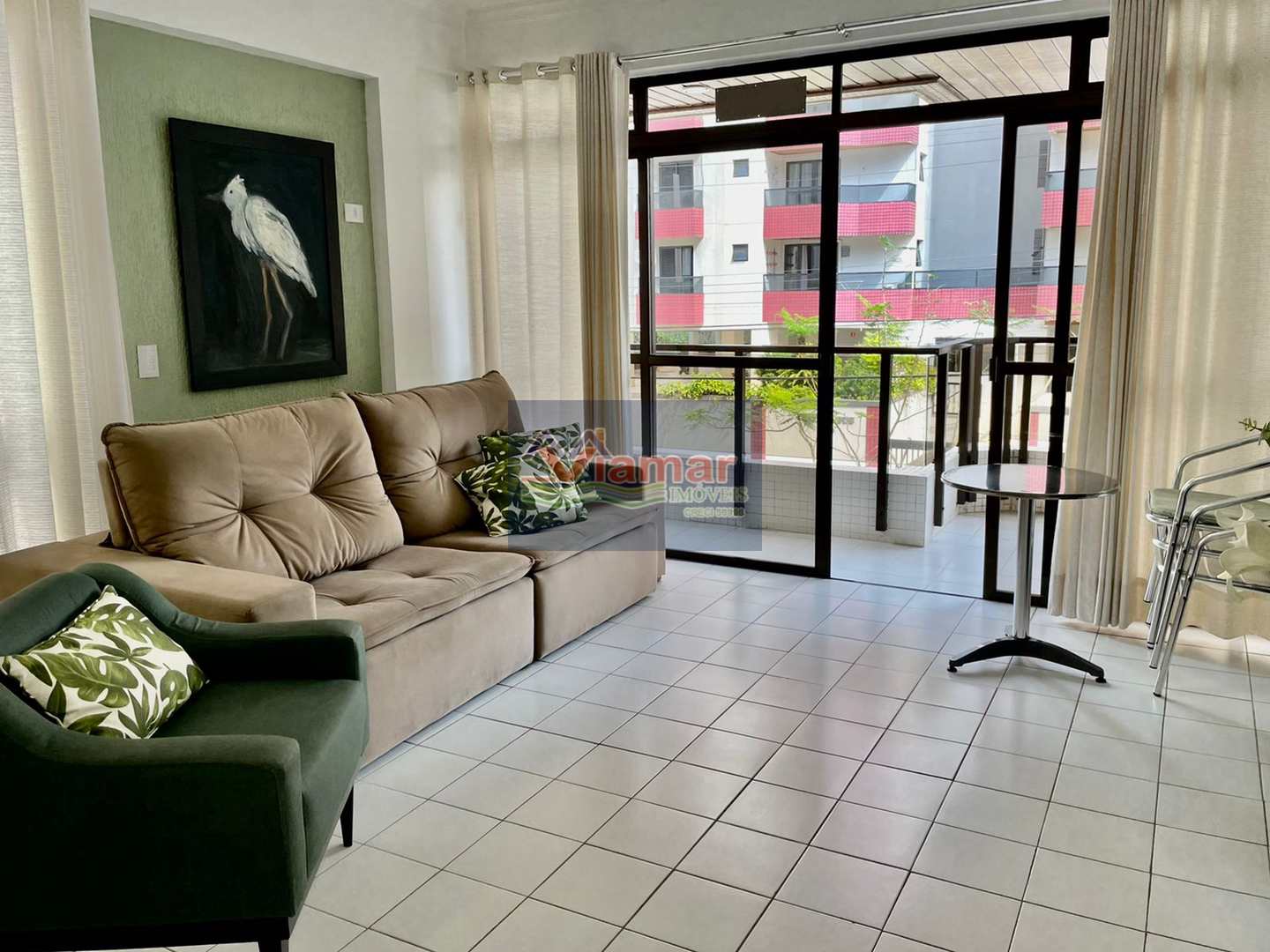 Apartamento à venda com 3 quartos, 134m² - Foto 1