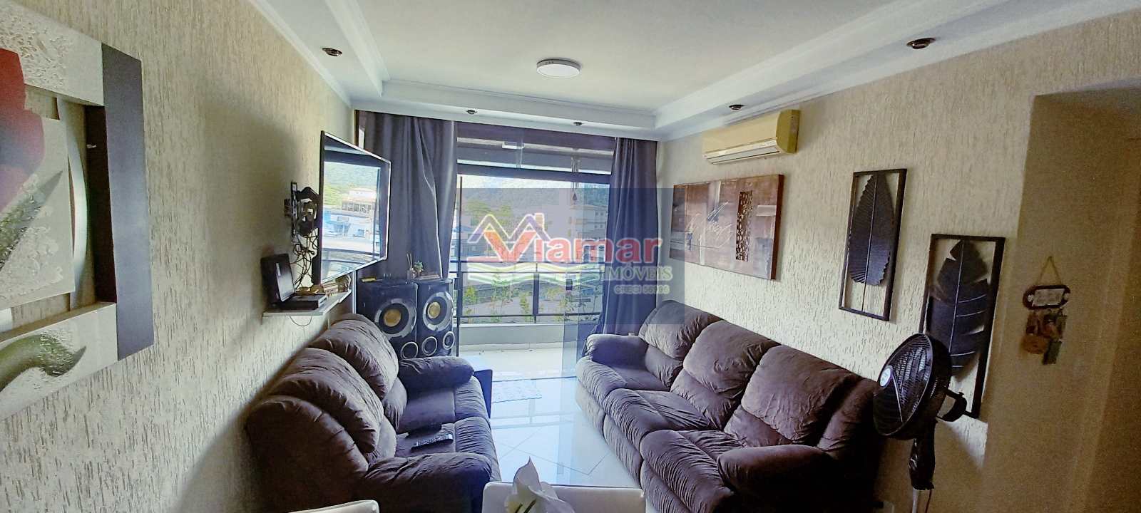 Apartamento à venda com 2 quartos, 70m² - Foto 2