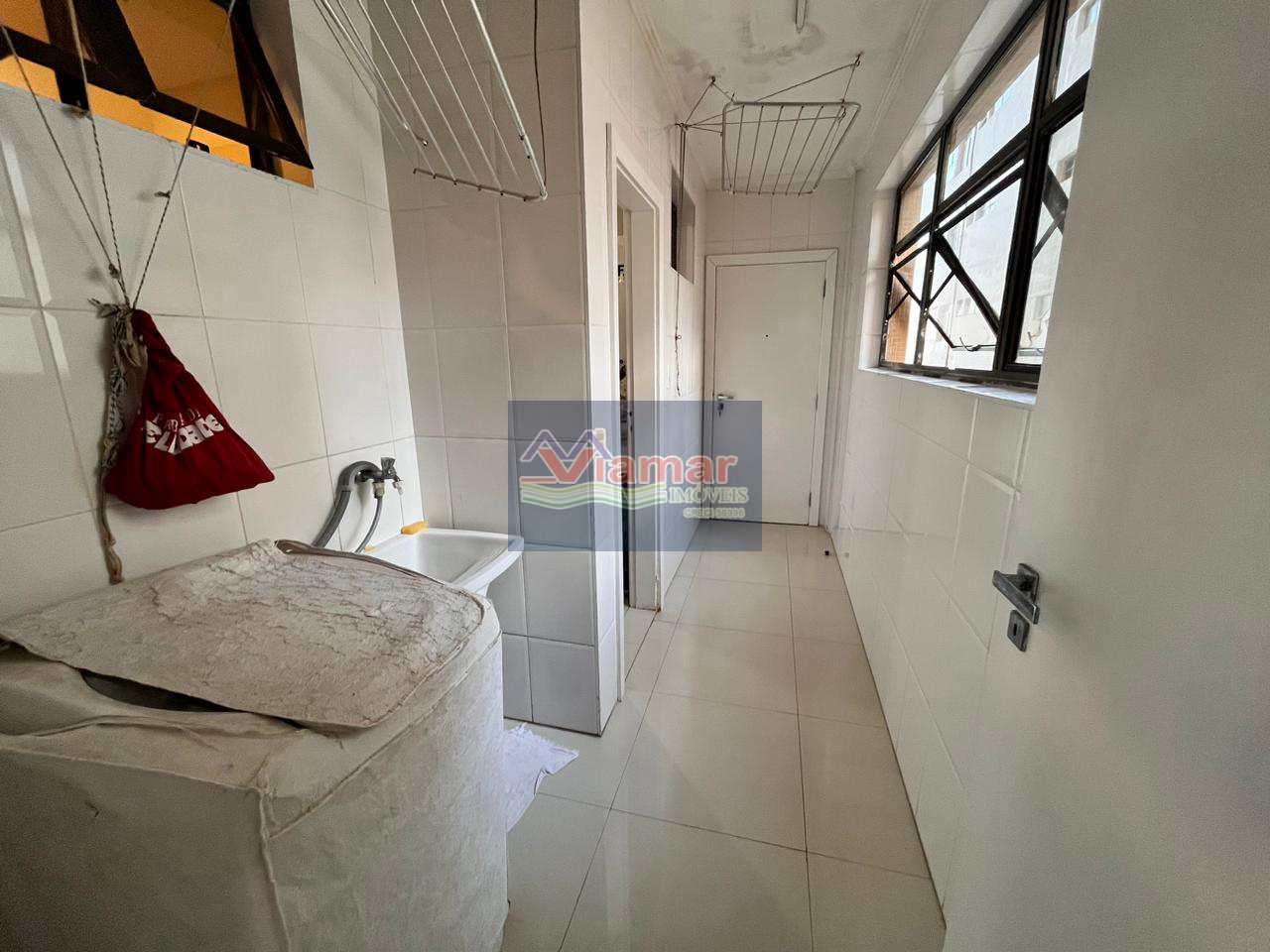 Apartamento para alugar com 3 quartos, 151m² - Foto 12