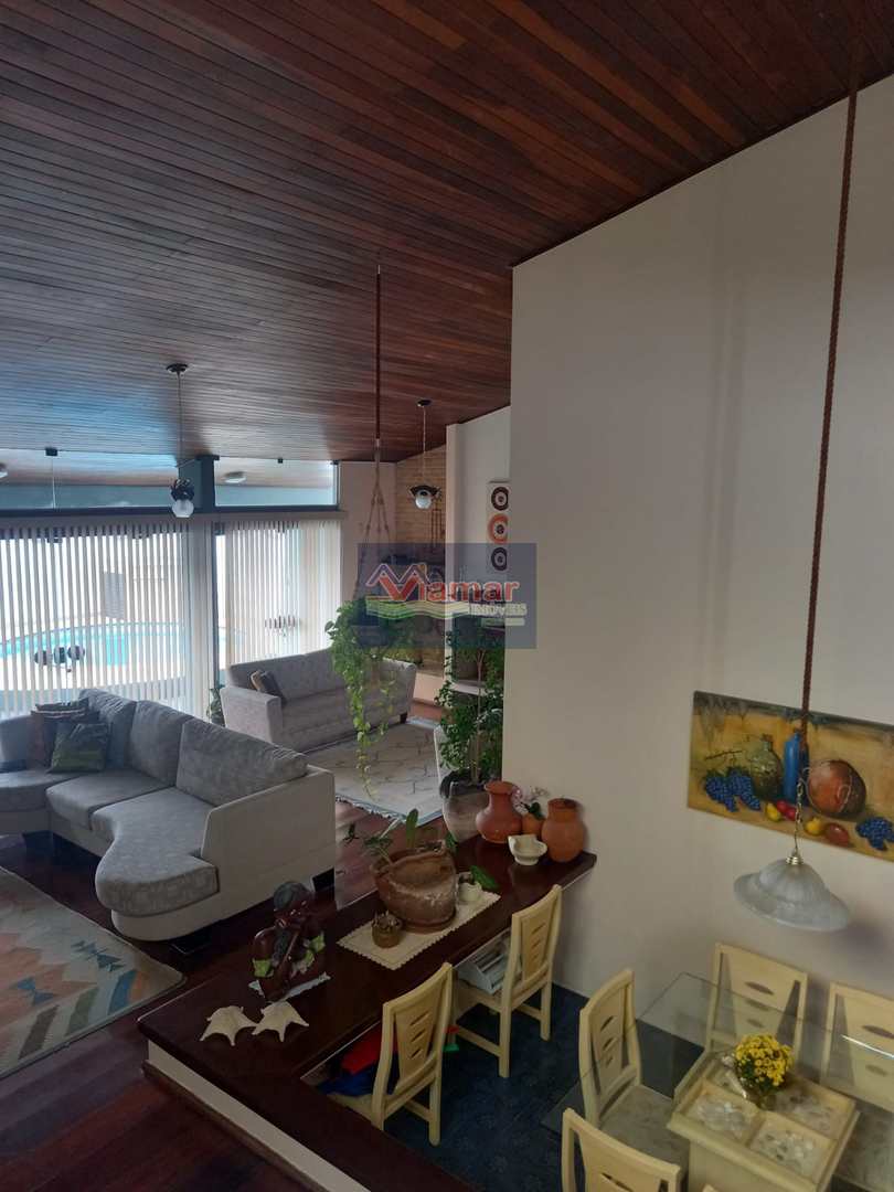 Casa à venda com 4 quartos, 280m² - Foto 15