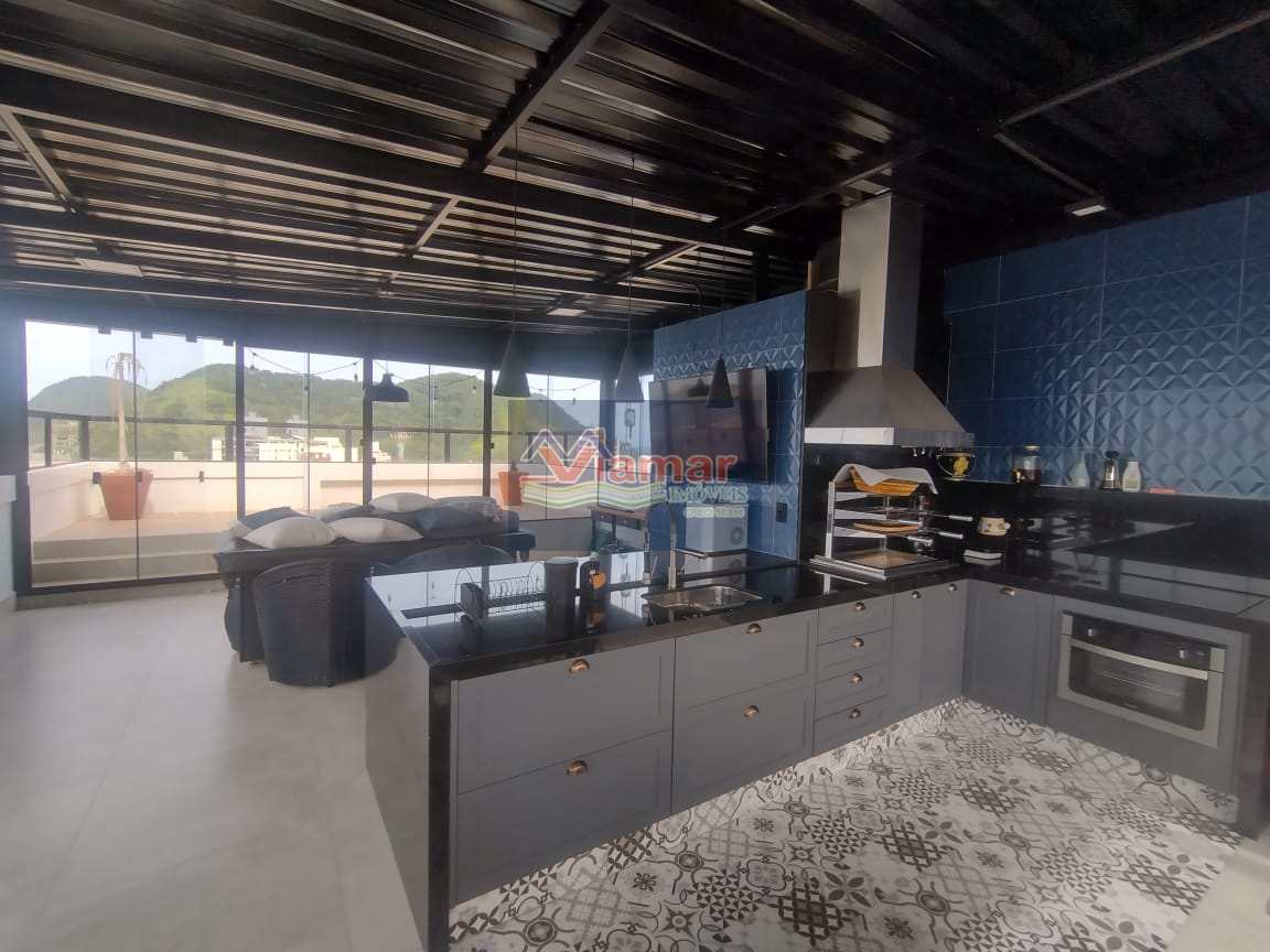 Cobertura à venda com 2 quartos, 220m² - Foto 2