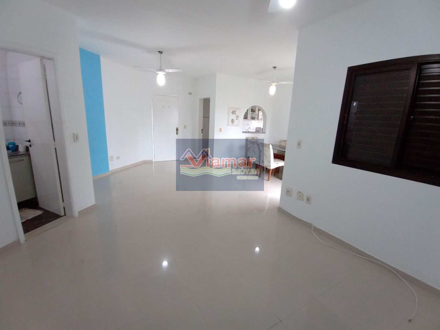 Apartamento à venda com 1 quarto, 70m² - Foto 2