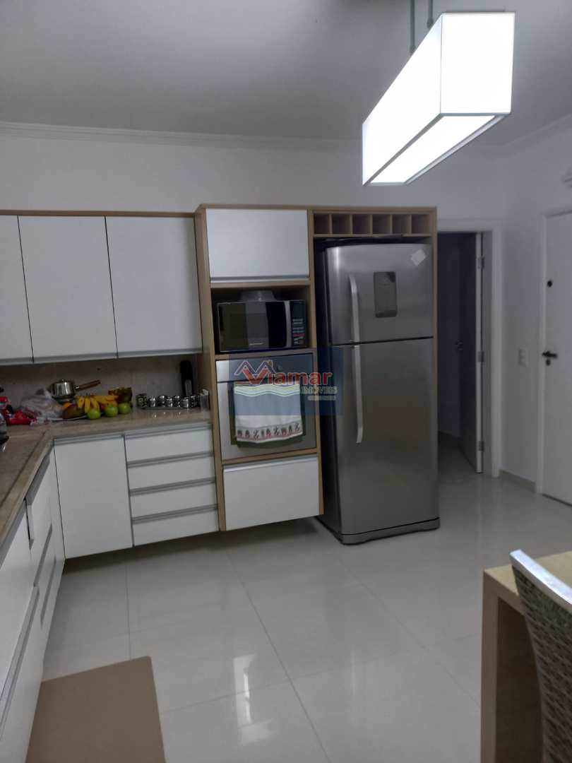 Apartamento à venda com 3 quartos, 130m² - Foto 7