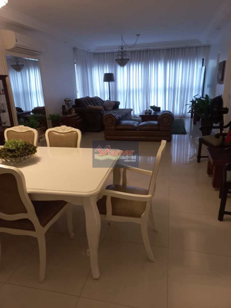 Apartamento à venda com 3 quartos, 130m² - Foto 1