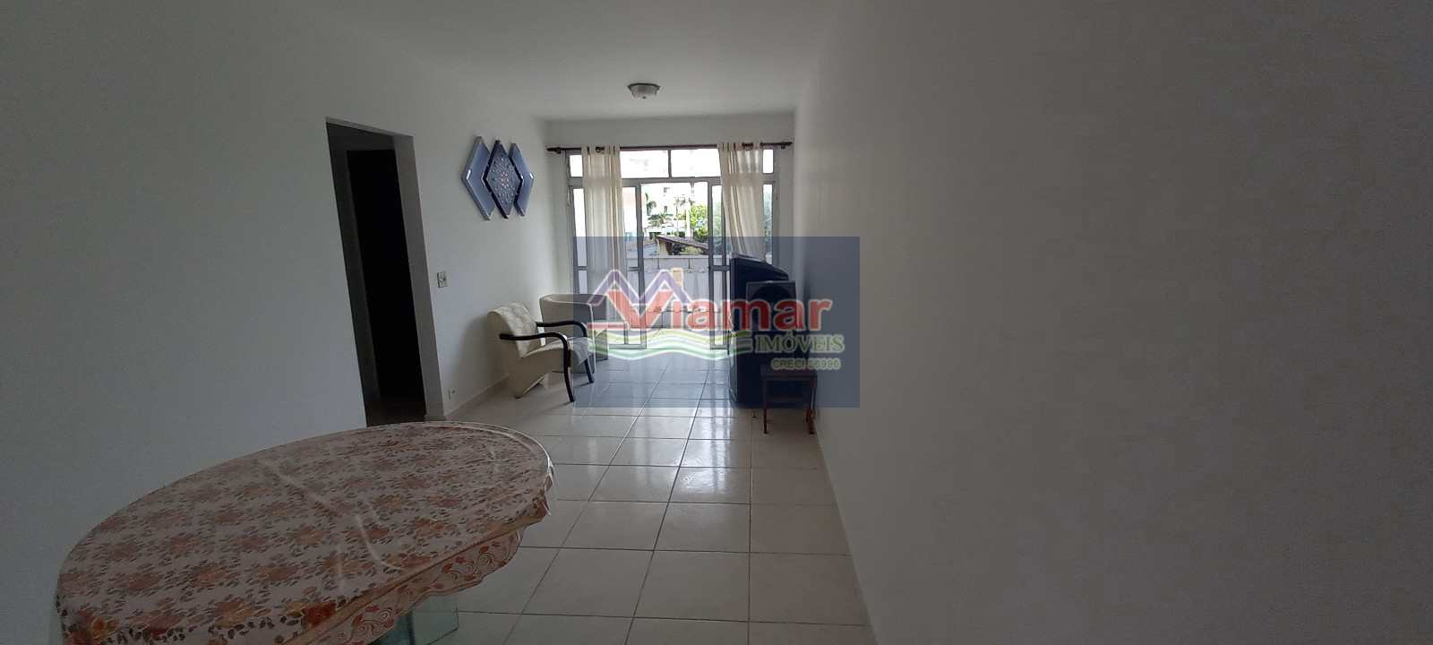 Apartamento à venda com 2 quartos, 77m² - Foto 1