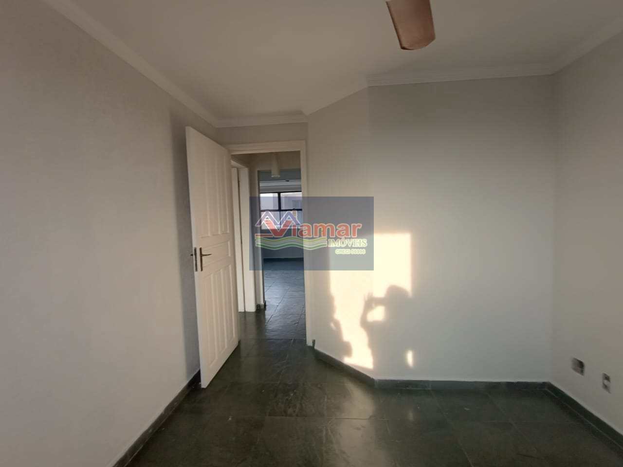 Apartamento à venda com 2 quartos, 65m² - Foto 10