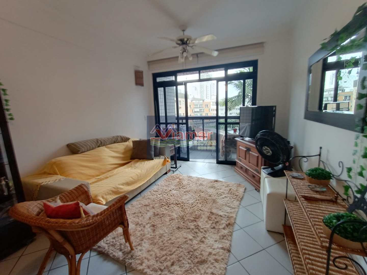 Apartamento à venda com 2 quartos, 70m² - Foto 4