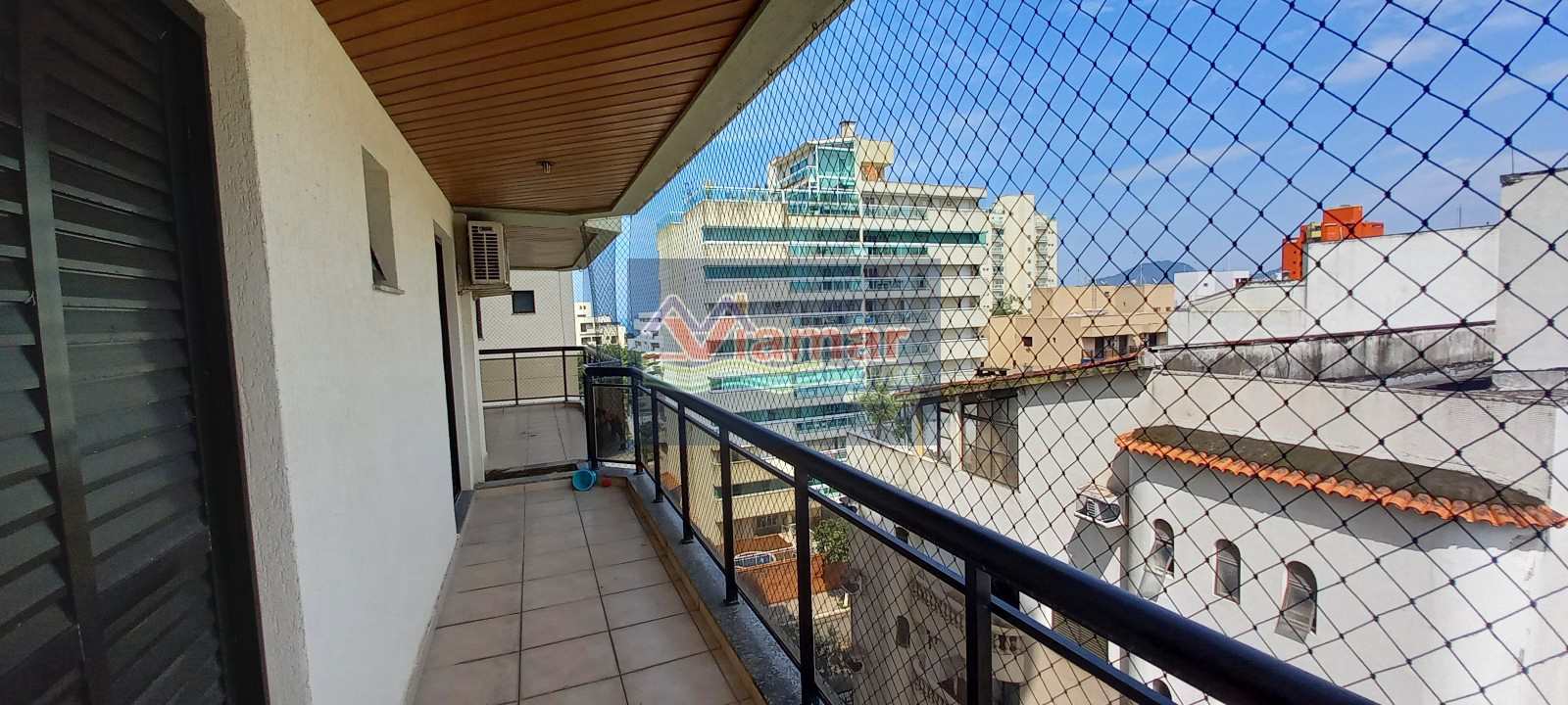 Apartamento à venda com 3 quartos, 90m² - Foto 2