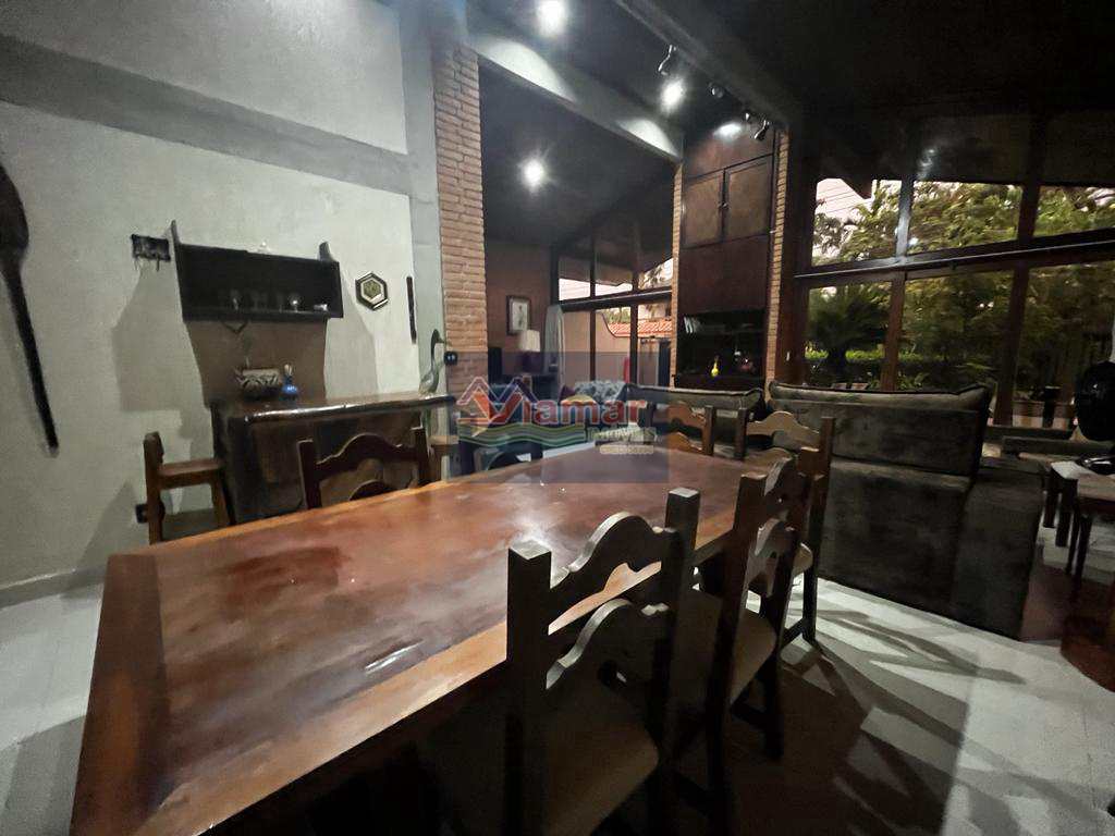 Casa à venda com 3 quartos, 350m² - Foto 6