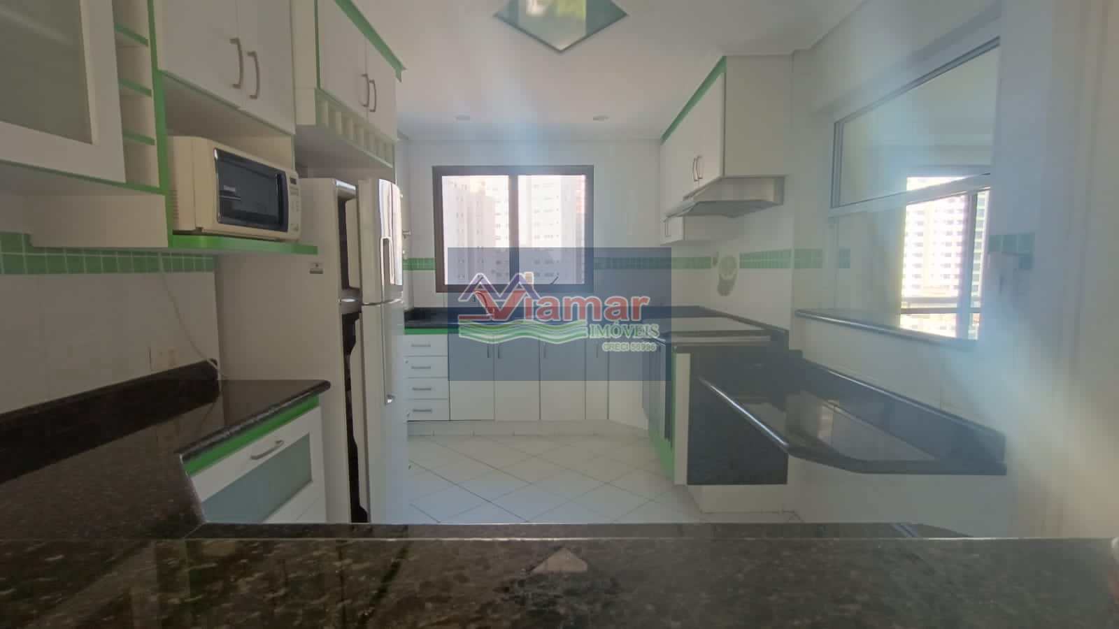 Apartamento à venda com 4 quartos, 215m² - Foto 10