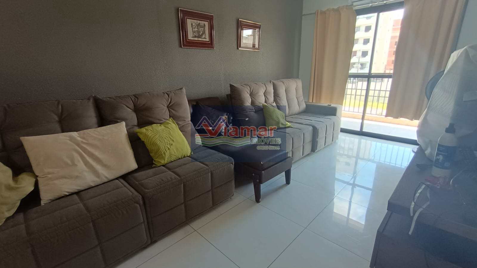 Apartamento à venda com 2 quartos, 80m² - Foto 3