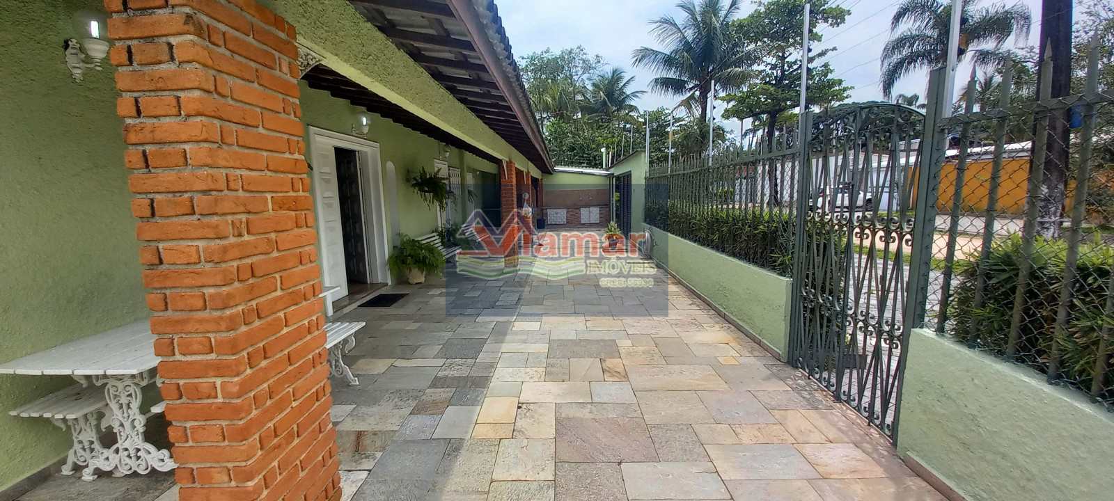 Casa à venda com 4 quartos, 169m² - Foto 2