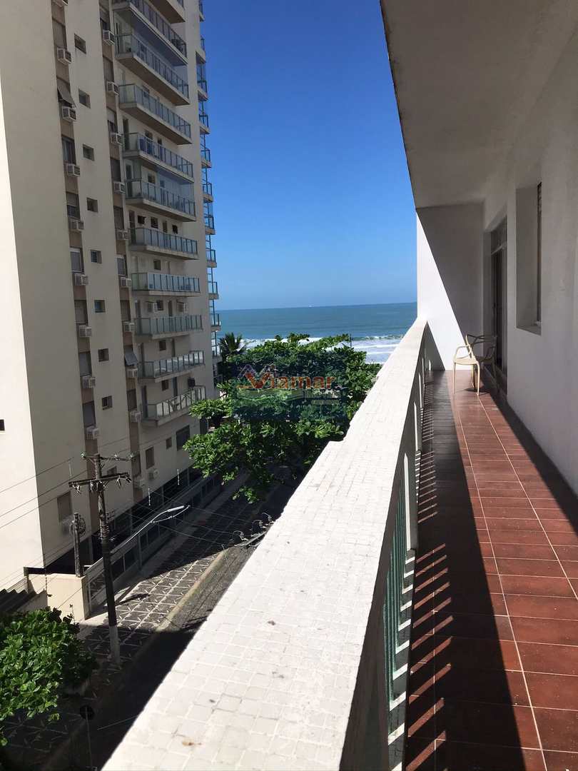 Apartamento à venda com 3 quartos, 172m² - Foto 2