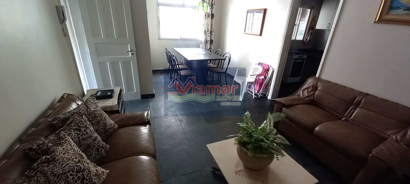 Apartamento à venda com 2 quartos, 65m² - Foto 2