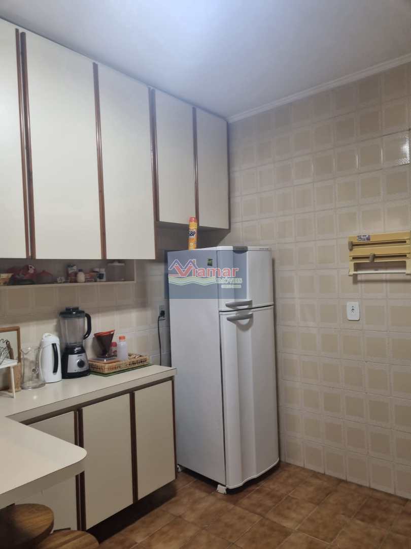 Apartamento para alugar com 2 quartos, 112m² - Foto 11