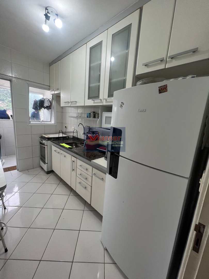 Apartamento à venda com 2 quartos, 60m² - Foto 4