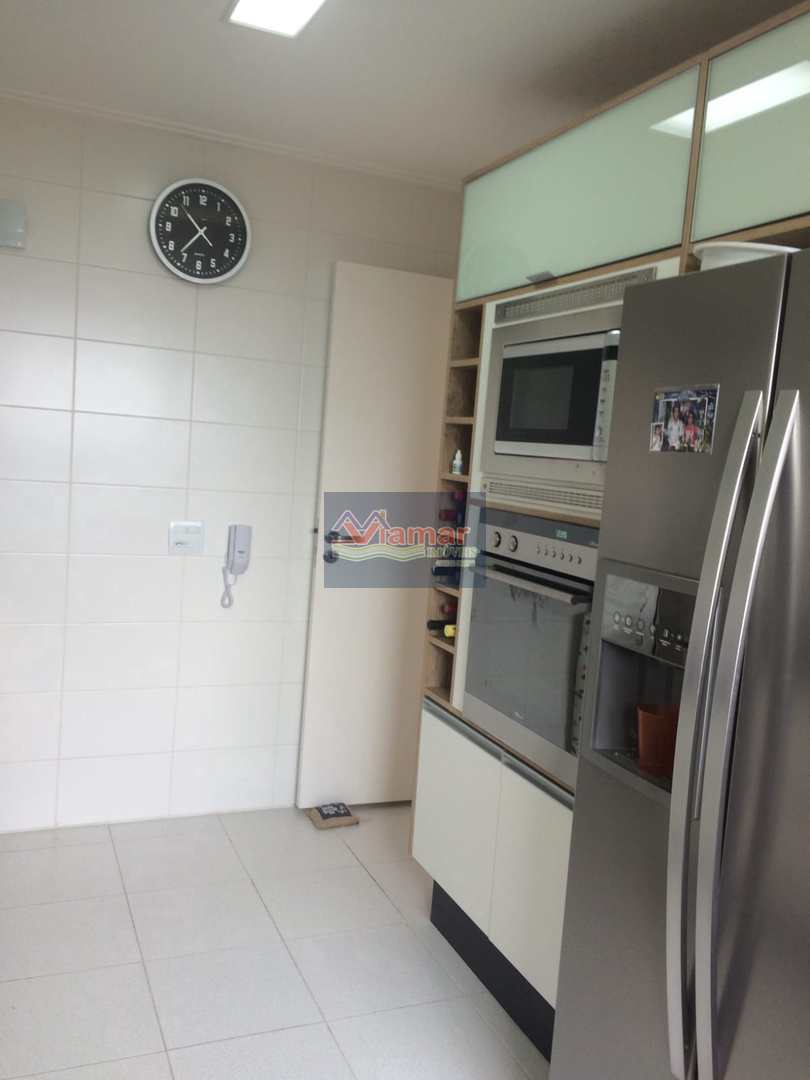 Apartamento à venda com 3 quartos, 158m² - Foto 13