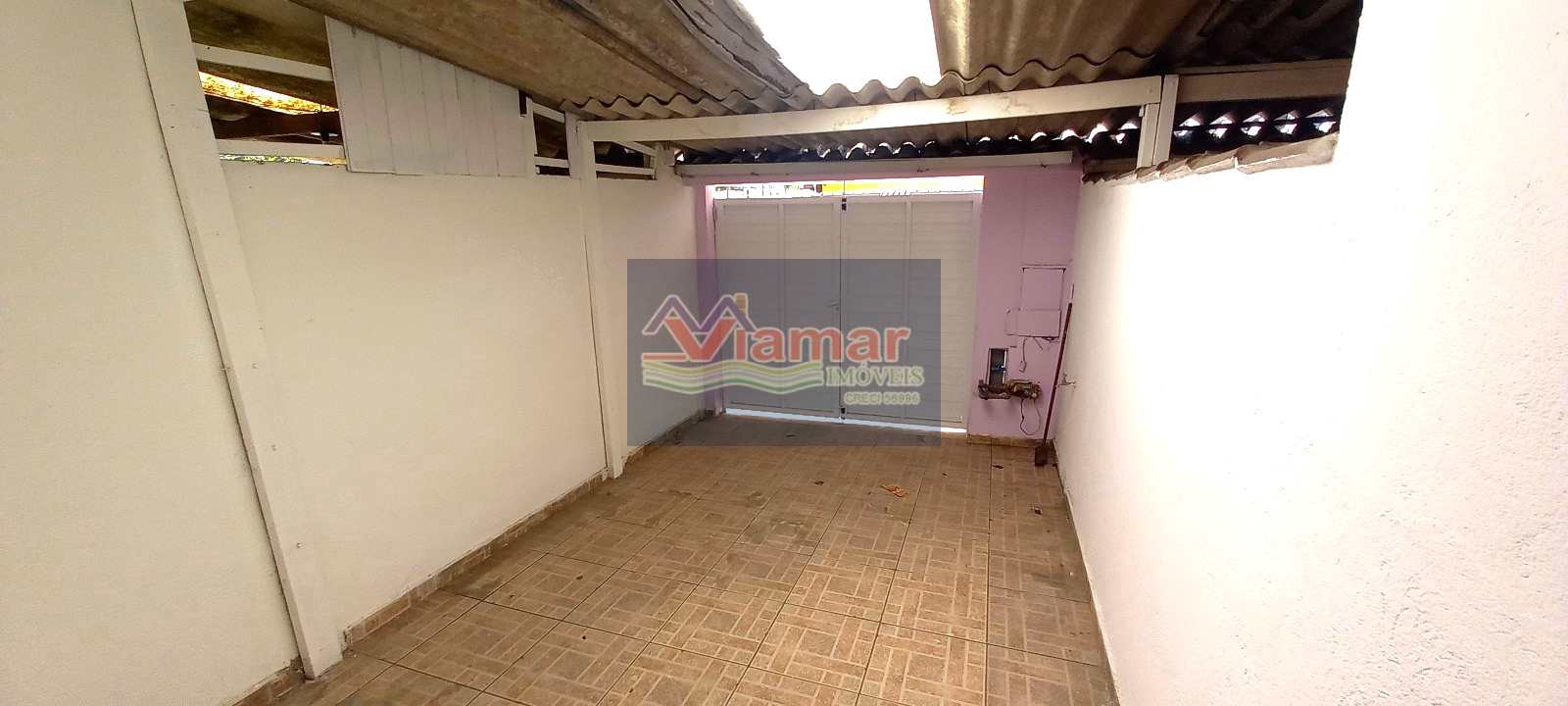 Casa à venda com 3 quartos, 100m² - Foto 2