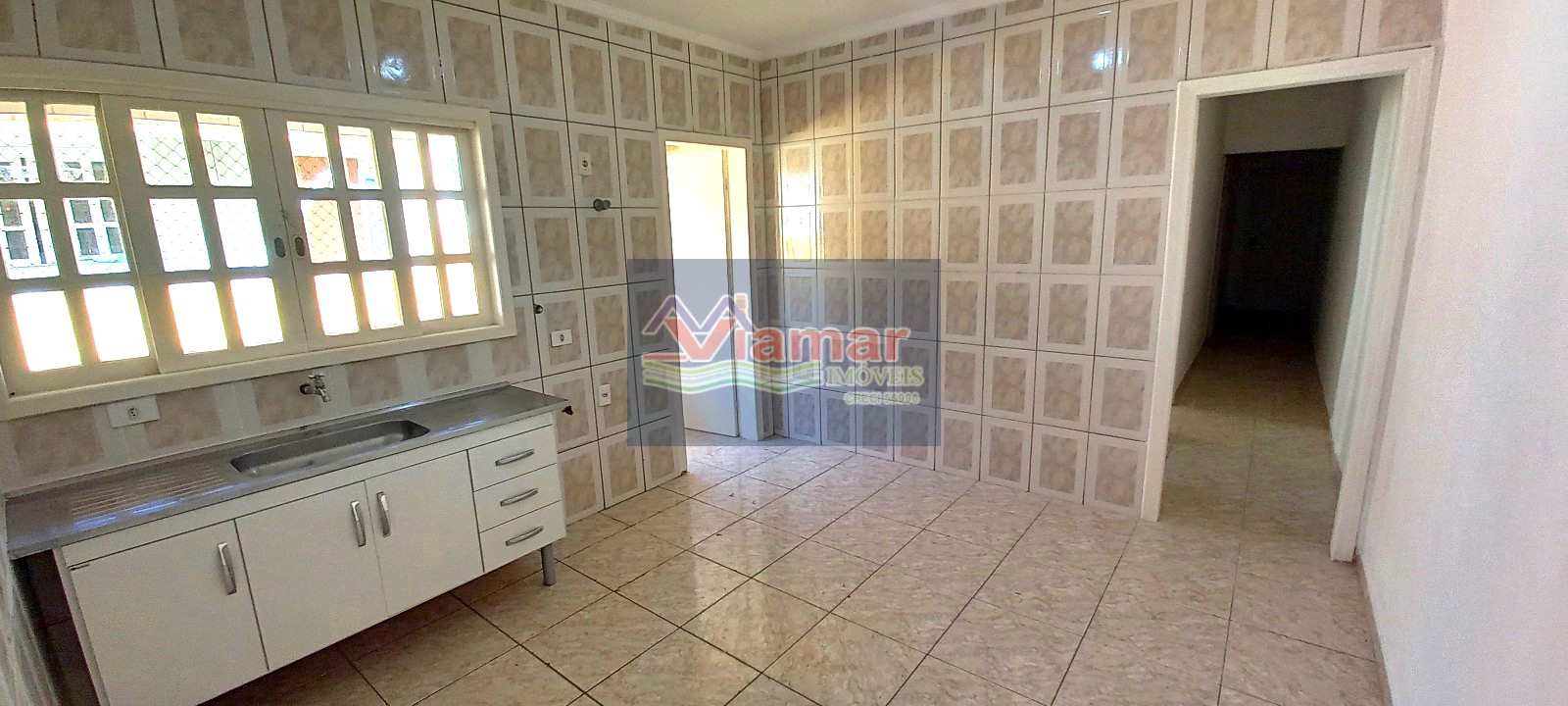 Casa à venda com 3 quartos, 100m² - Foto 8