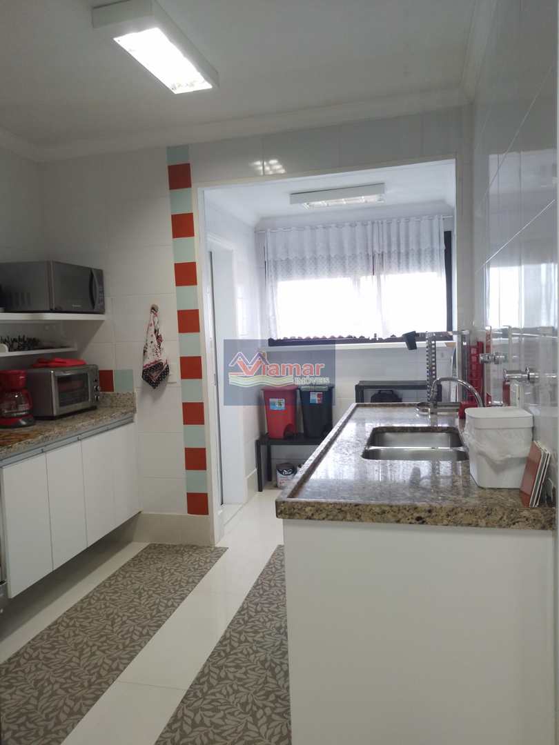 Apartamento à venda com 3 quartos, 170m² - Foto 11