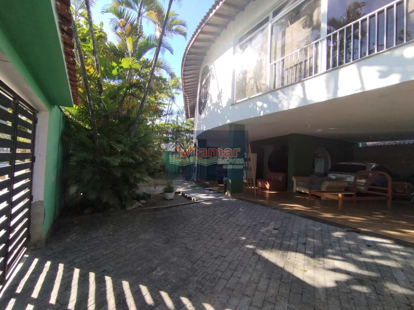 Casa à venda com 7 quartos, 320m² - Foto 2