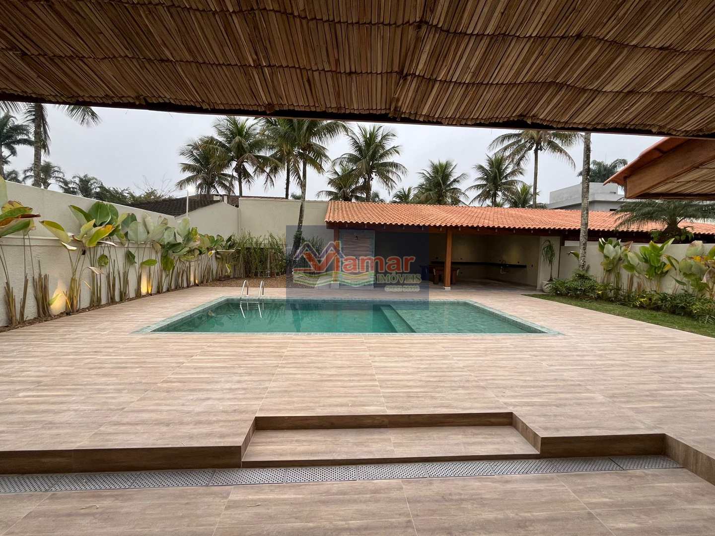 Casa de Condomínio à venda com 4 quartos, 320m² - Foto 5