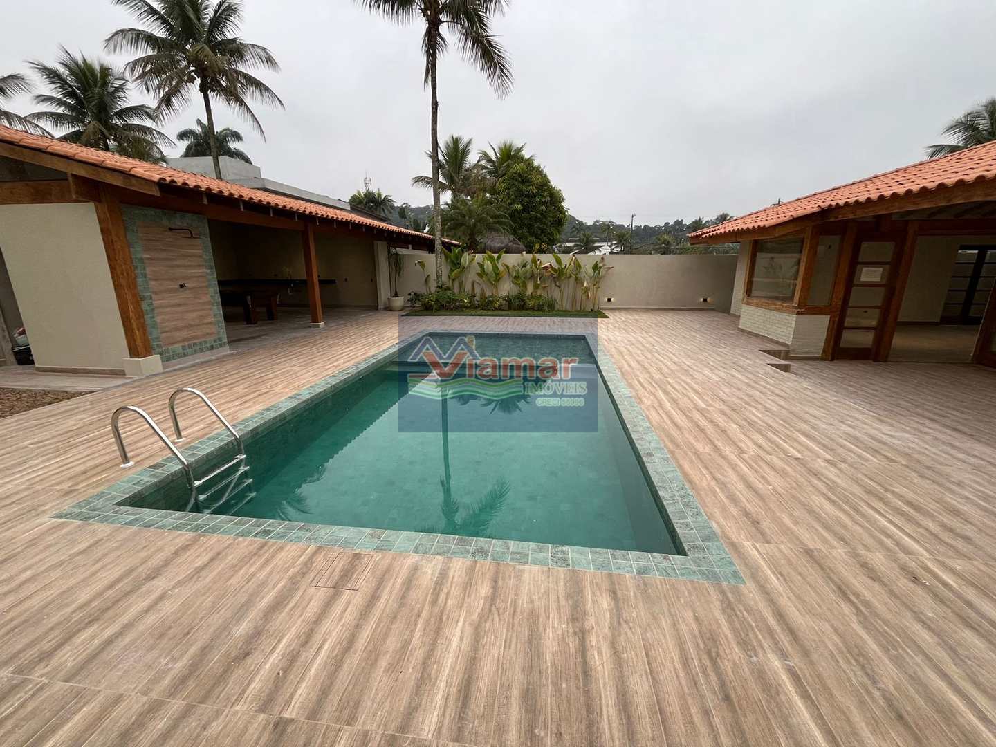 Casa de Condomínio à venda com 4 quartos, 320m² - Foto 4