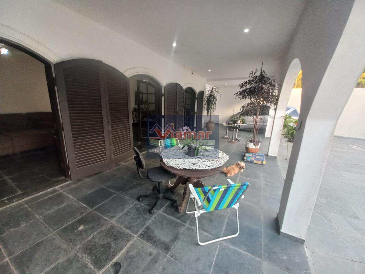 Casa à venda com 5 quartos, 349m² - Foto 6