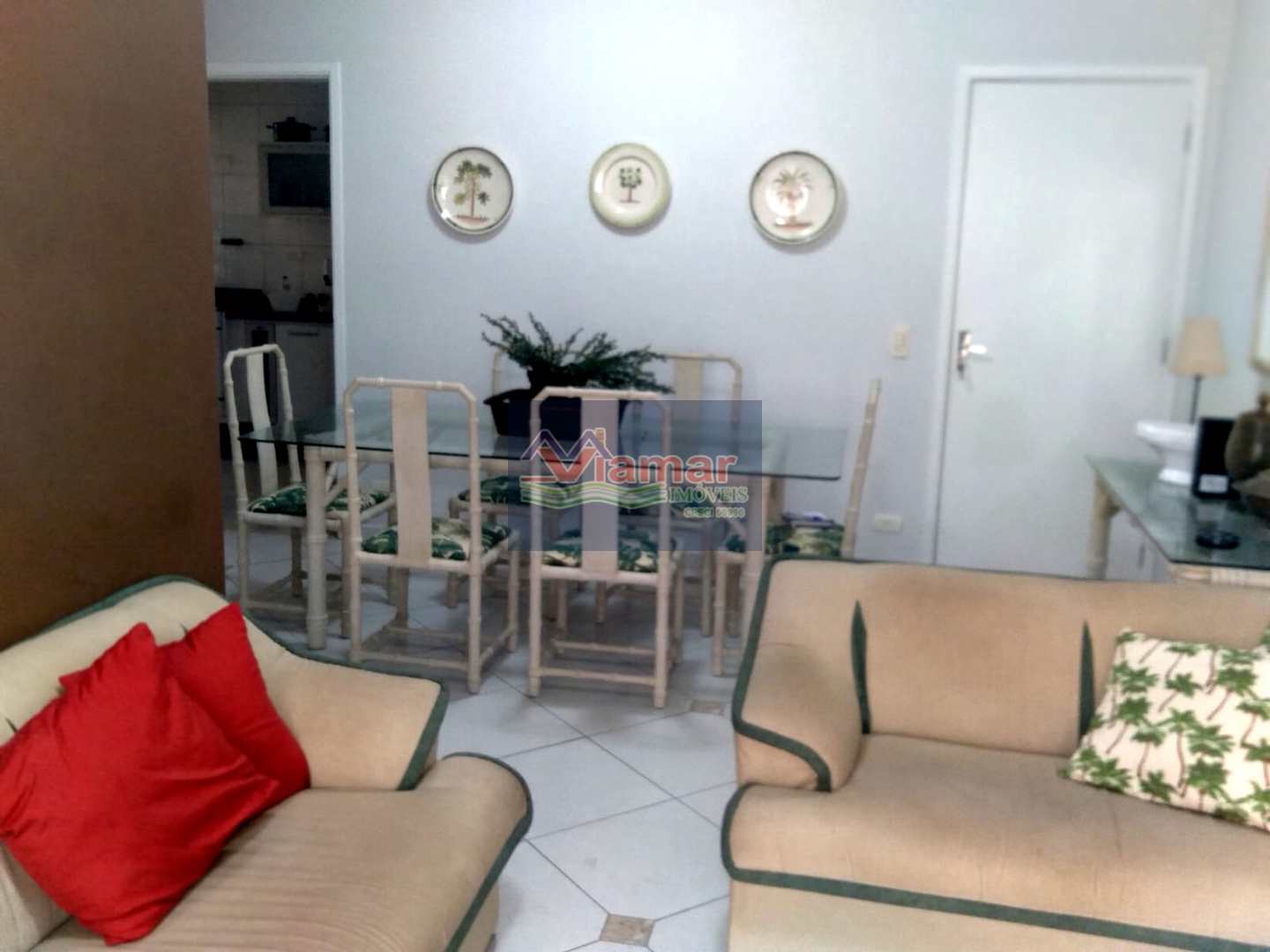 Apartamento à venda com 3 quartos, 75m² - Foto 2