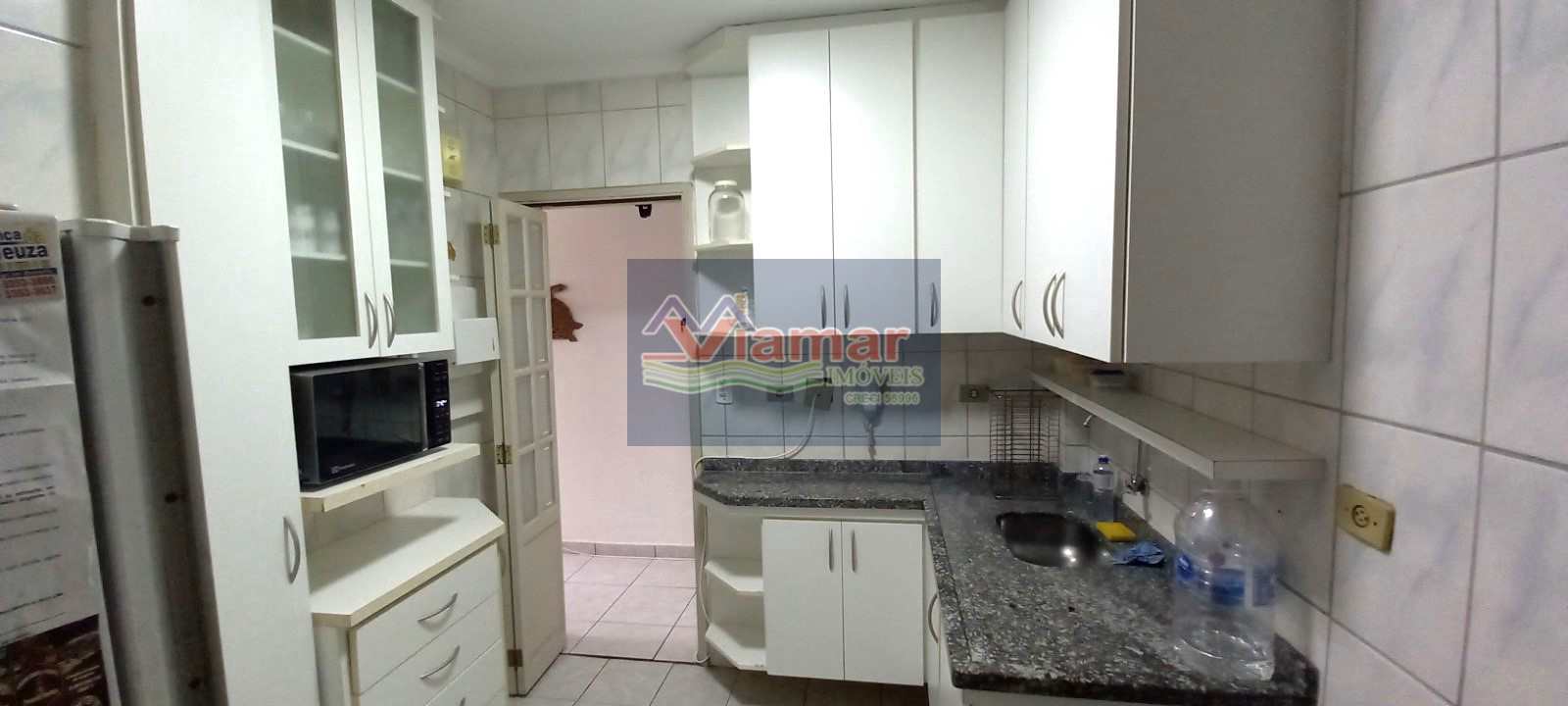 Apartamento à venda com 3 quartos, 75m² - Foto 4