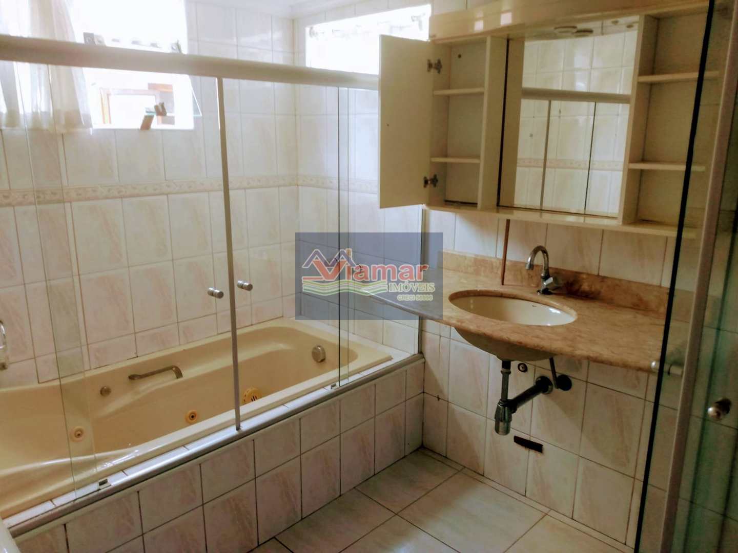 Casa à venda com 5 quartos, 220m² - Foto 18