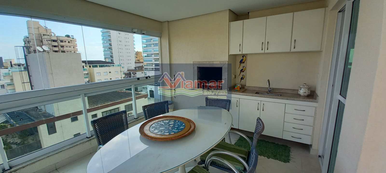 Apartamento à venda com 3 quartos, 130m² - Foto 2