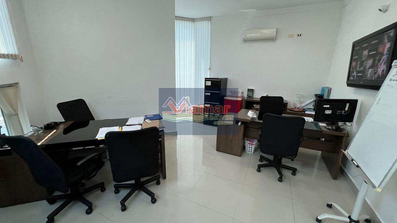 Prédio Inteiro para alugar com 4 quartos, 200m² - Foto 11