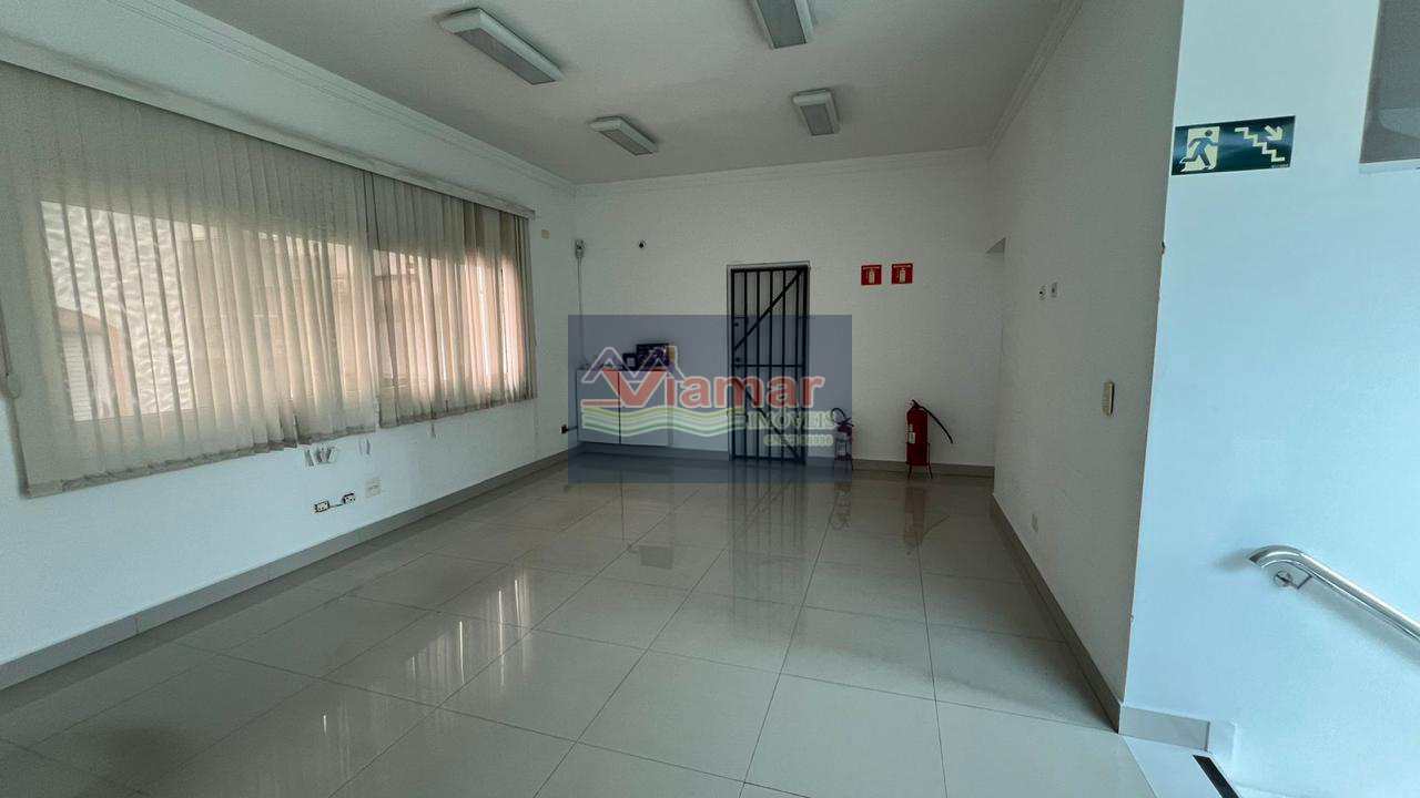 Prédio Inteiro para alugar com 4 quartos, 200m² - Foto 5