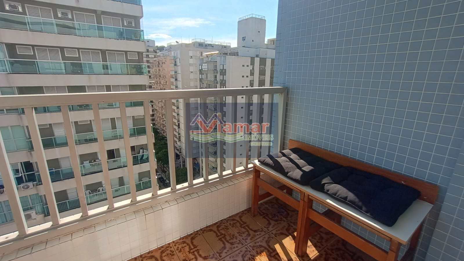 Apartamento à venda com 2 quartos, 96m² - Foto 2