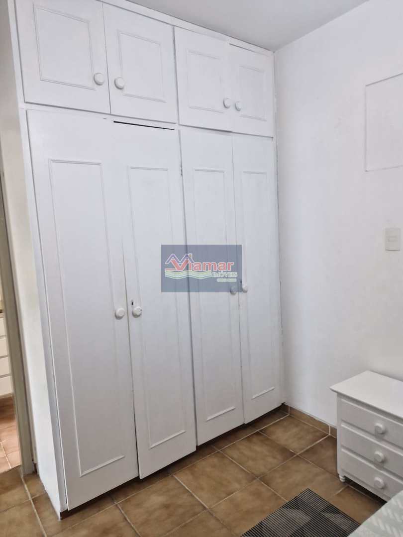 Apartamento para alugar com 2 quartos, 65m² - Foto 13