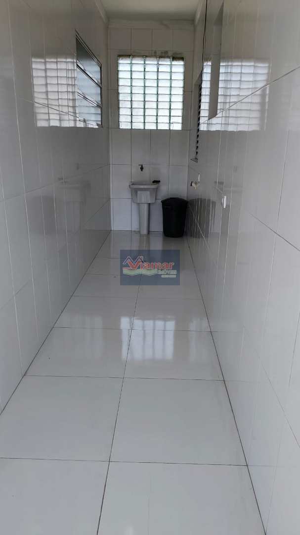 Casa para alugar com 2 quartos, 70m² - Foto 5