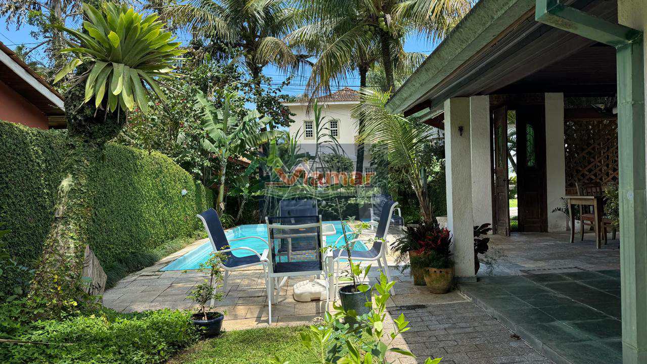 Casa à venda com 4 quartos, 230m² - Foto 28